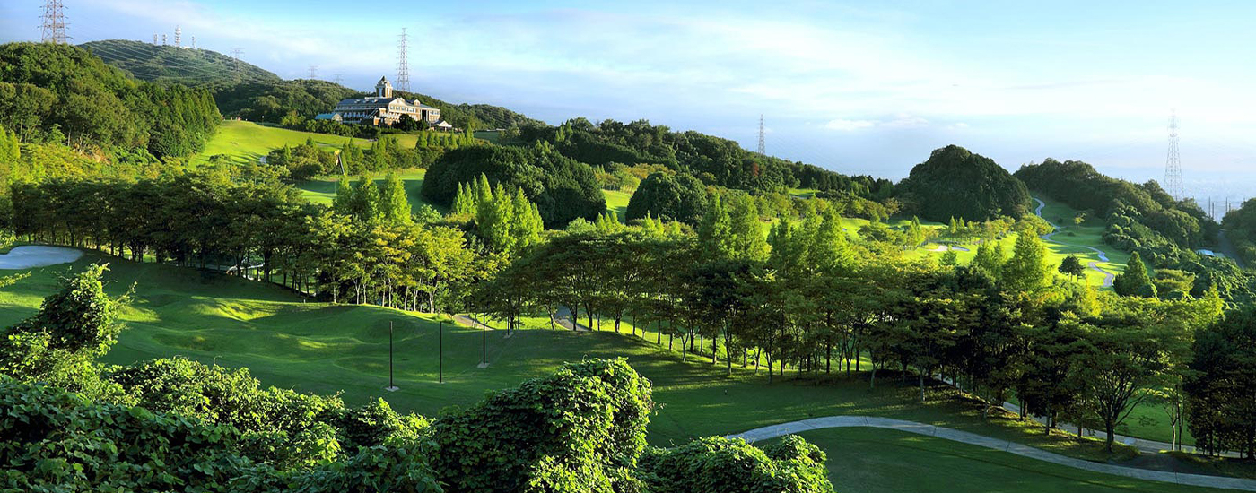 【ゴルフ場無料利用可能】未経験から、プロフェッショナルへ。美しい景観はあなたが創る。芝を刈り、カップを切るコース管理スタッフ募集