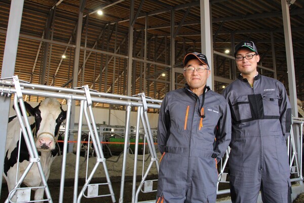 【新しくキレイな寮あり／休日数選択可】牛にもスタッフにも居心地のいい牧場を目指します◎最新鋭の機械導入で省力化を進める酪農牧場