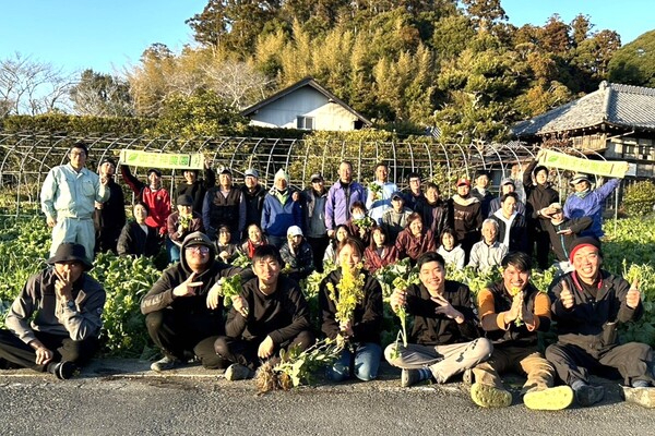 3月中旬までの期間限定！リピーターさんも多い農園で菜ばなの収穫スタッフを10名募集。
【寮あり／車貸与／友人同士の応募OK】