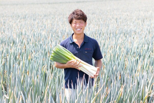 信頼される野菜作りと最先端の技術導入で持続可能な「儲かる農業」を目指しています！
【希望休の取得OK／チームワーク抜群】