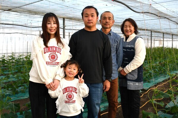 【午前収穫 or 午後選果・箱詰めを選べる】宮澤きゅうり農園でスタッフ募集！生活リズムに合わせて働けます