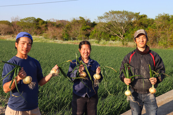【未経験歓迎／年間休日100日以上！】舞台は人も気候も温かい淡路島！有機肥料などを使ったおいしい玉ねぎを栽培しませんか？
＜6次産業化推進＞