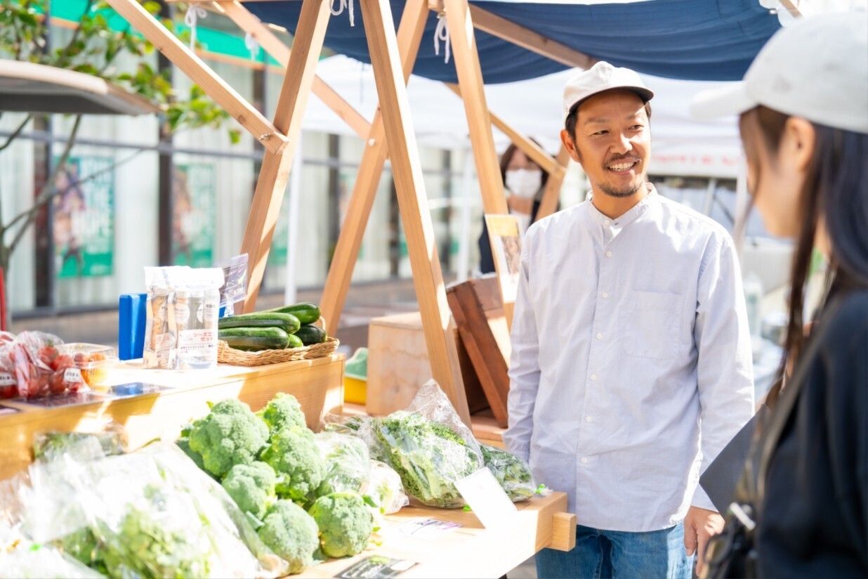 都市近郊型農業◎収穫量よりも野菜本来のおいしさや品質にこだわって栽培中！
【スマート農業／1日4h～OK／多品目栽培】