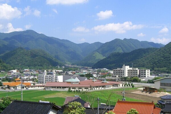 [地域おこし協力隊]
未経験から月給26.6万円！農家さんの作業を受託してサポートする“農業機械オペレーター”として活躍しませんか？